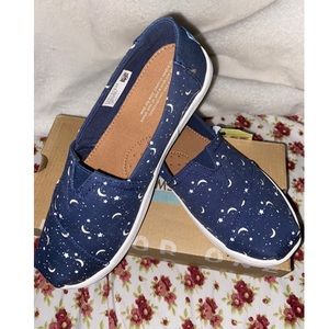 Toms Classic Navy Glow in the Dark Moon